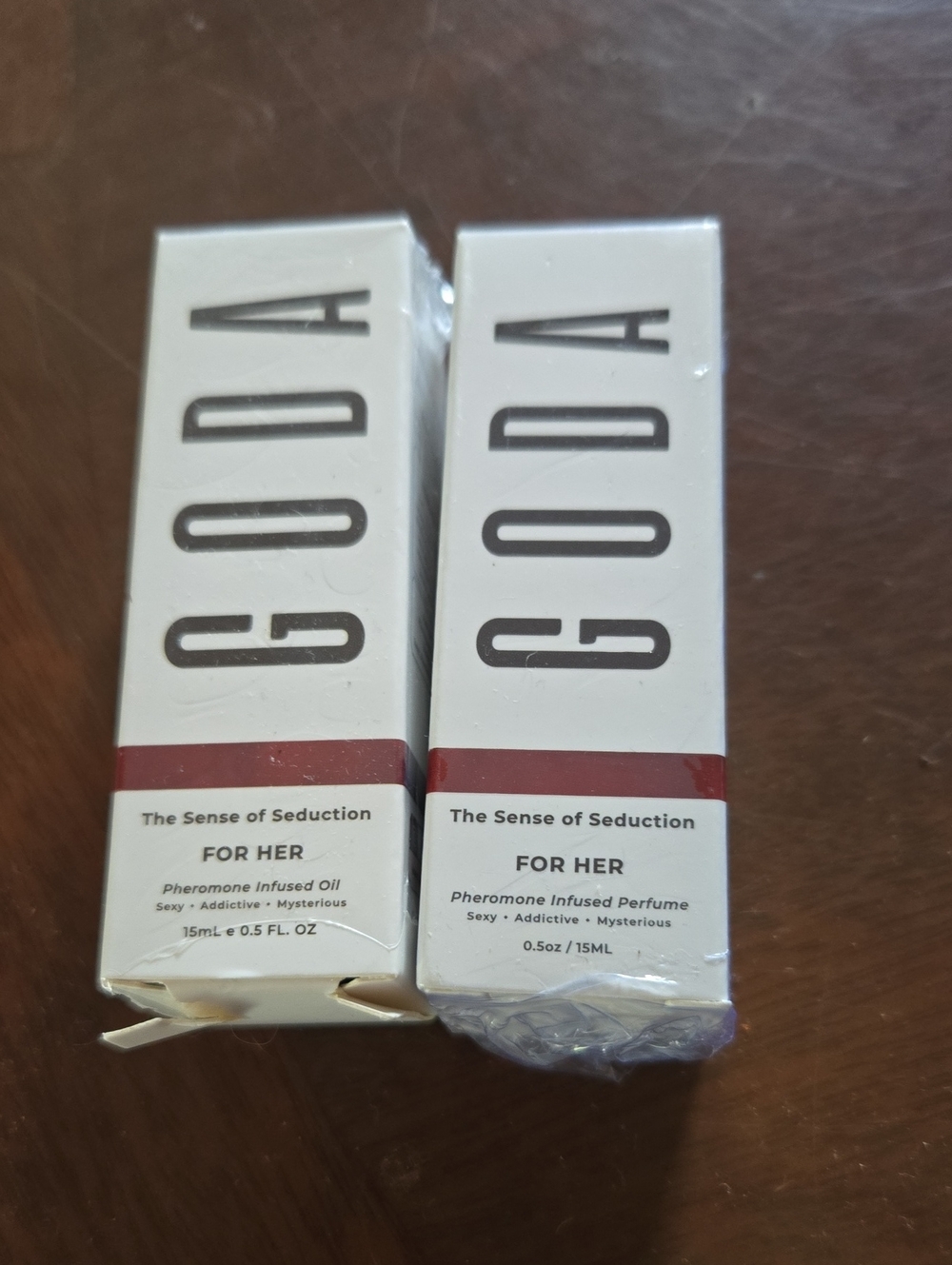 GODA The Sense of Seduction For Her Perfume - White with Burgundy Accent